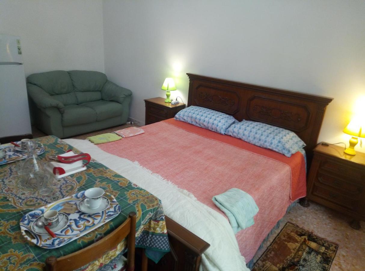 Bed & Breakfast 56 Euro A Notte *